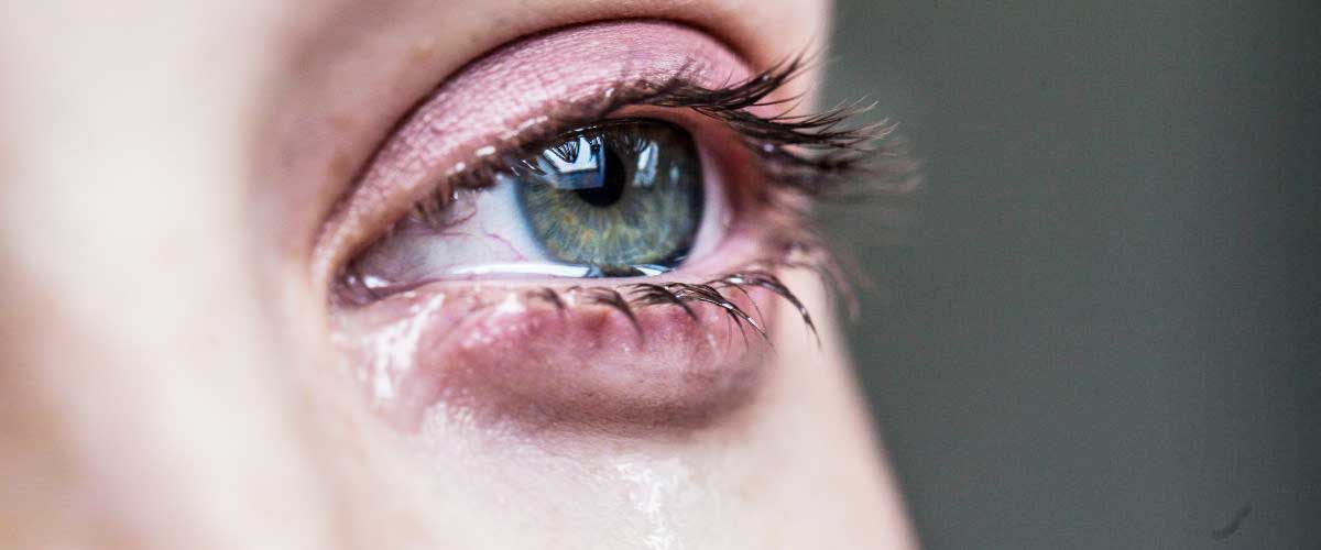 does crying make your eyelashes longer
